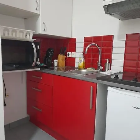 Studio - 1 Min Rer - 10min Disney & 30 Min Paris - Free Parking & Wifi 布西圣乔治